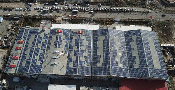 افتتاح بزرگترین نیروگاه خورشیدی پشت بامی کشور